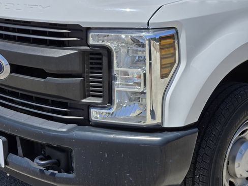 Used 2019 Ford F250 XL RWD image 9