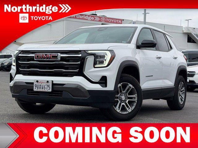 Used 2026 GMC Terrain Elevation FWD image 2