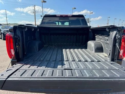 Used 2024 GMC Sierra 1500 AT4 w/ Technology Package AWD/4WD image 24