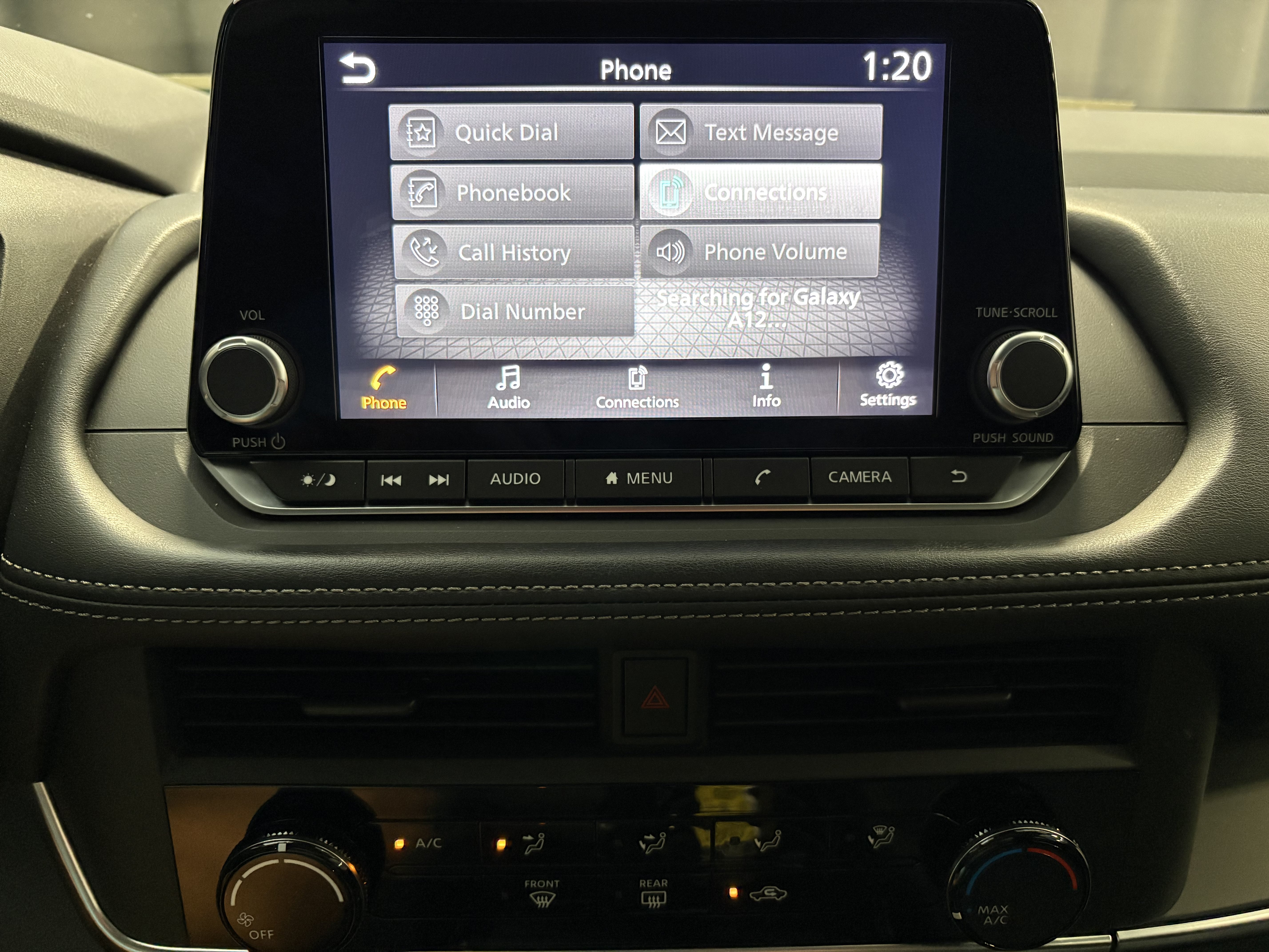 Used 2024 Nissan Rogue S AWD/4WD image 15