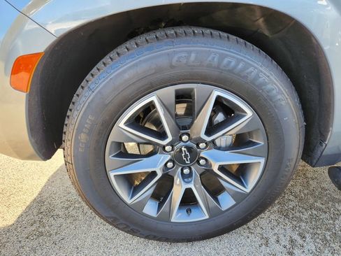 Used 2023 Chevrolet Tahoe Z71 w/ Z71 Off-Road Package image 47