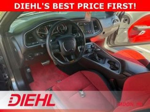Used 2022 Dodge Challenger R/T Scat Pack RWD image 4