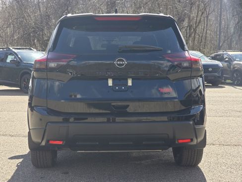 New 2026 Nissan Rogue Dark Armor AWD/4WD image 9