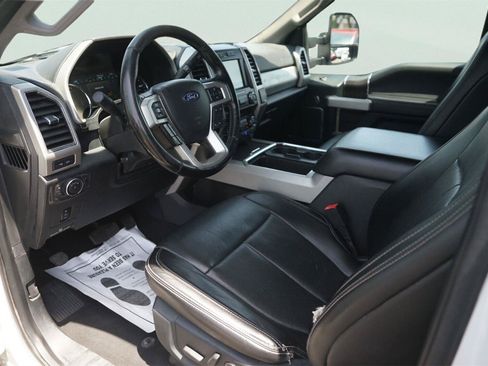 Used 2021 Ford F350 Lariat w/ Lariat Value Package AWD/4WD image 8