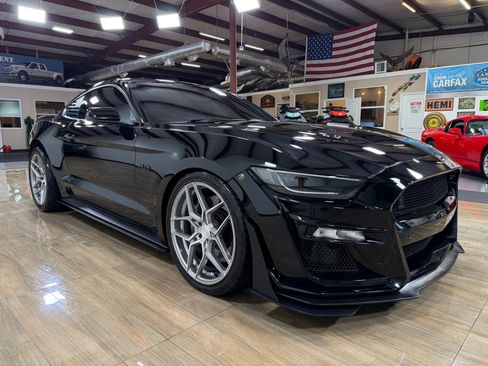 Used 2015 Ford Mustang GT Premium w/ GT Performance Package RWD image 5
