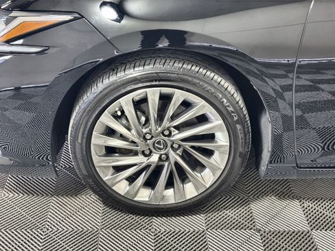 Used 2022 Lexus ES 300h 300h Luxury image 12