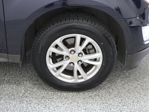 Used 2017 Chevrolet Equinox LT w/ Convenience Package FWD image 5