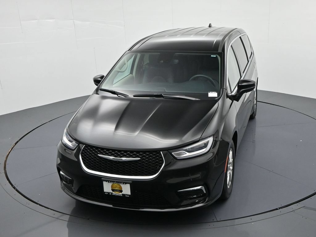 Used 2023 Chrysler Pacifica Touring-L FWD image 28