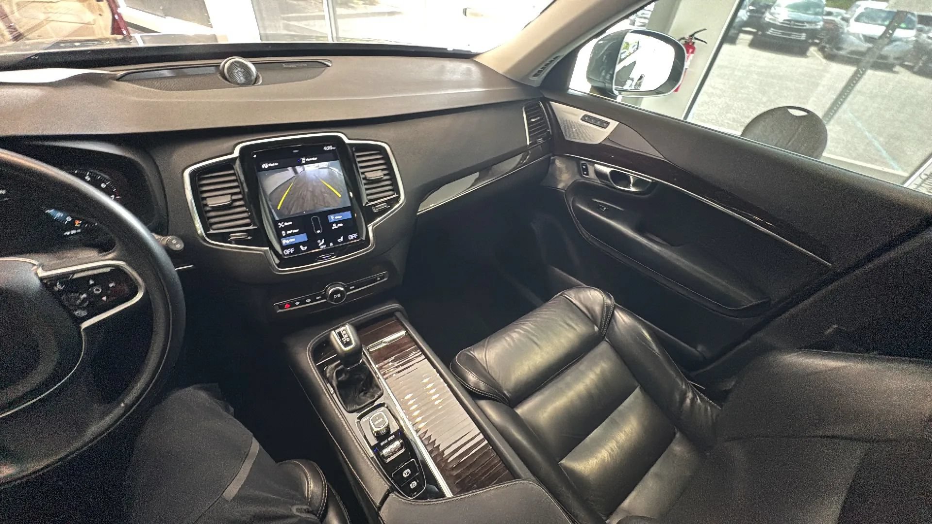 Used 2017 Volvo XC90 T6 Momentum w/ Vision Package AWD/4WD image 35