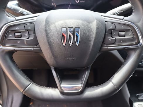 Used 2025 Buick Envista Sport Touring FWD image 11