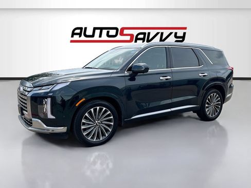 Used 2025 Hyundai Palisade Calligraphy FWD image 3