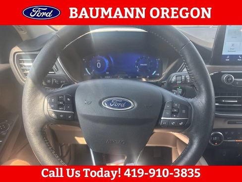 Used 2020 Ford Escape Titanium w/ Titanium Premium Package 2.0 AWD/4WD image 22