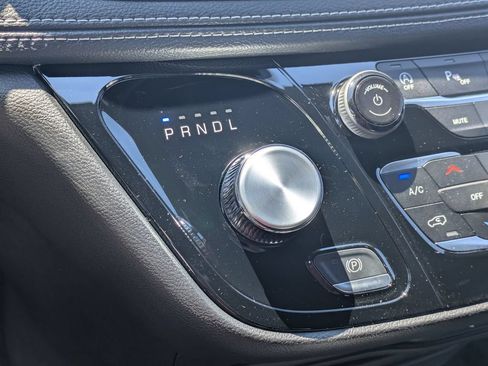 New 2027 Chrysler Pacifica Select w/ Family Tech Group FWD image 23
