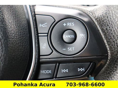 Used 2019 Toyota Camry LE image 13