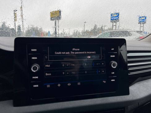 Used 2025 Volkswagen Jetta SE image 21