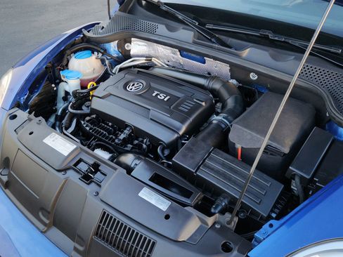 Used 2013 Volkswagen Beetle 2.0T image 19