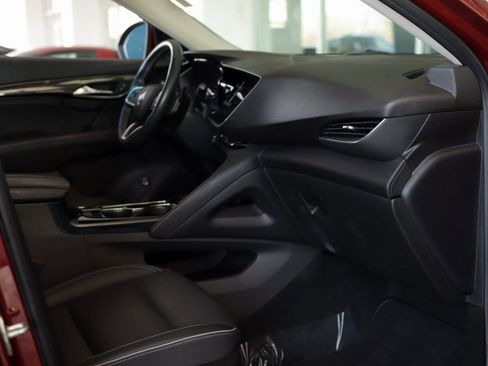 Used 2023 Buick Envision Essence image 30