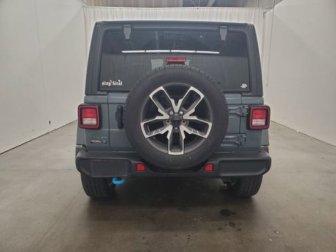 Used 2024 Jeep Wrangler Unlimited w/ Convenience Group image 6