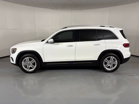 Used 2021 Mercedes-Benz GLB 250 w/ Premium Package image 5