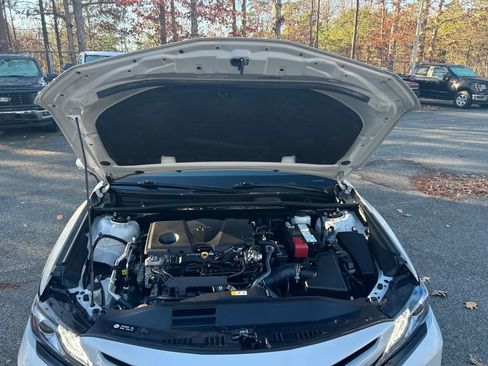 Used 2023 Toyota Camry XSE image 15