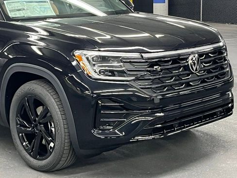 New 2026 Volkswagen Atlas Cross Sport SEL R-Line image 42