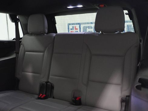 Used 2021 Chevrolet Tahoe Z71 AWD/4WD image 24
