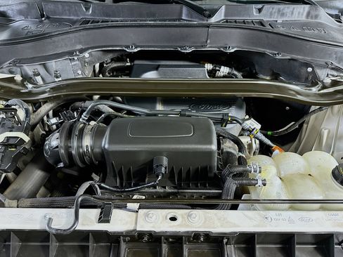 Used 2020 Ford Explorer Limited image 37