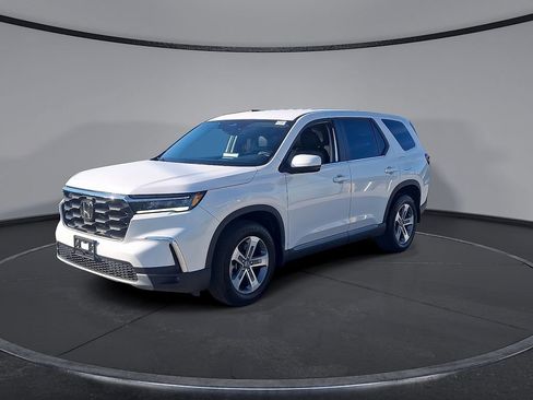 Used 2023 Honda Pilot EX-L image 4