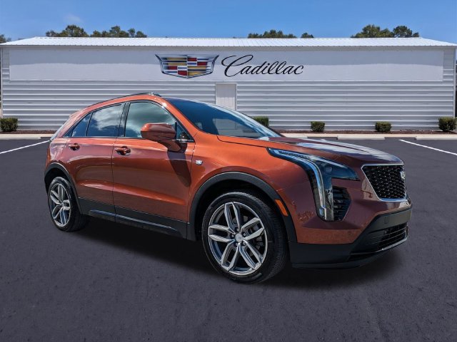 Used 2019 Cadillac XT4 Sport FWD image 1