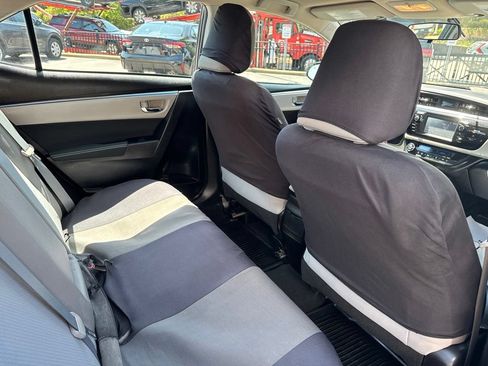 Used 2016 Toyota Corolla LE FWD image 32