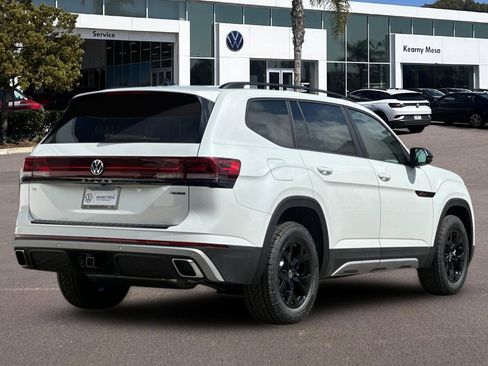 New 2026 Volkswagen Atlas Peak Edition AWD/4WD image 4