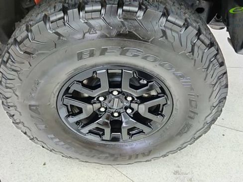 Used 2025 Ford Bronco Raptor AWD/4WD image 58