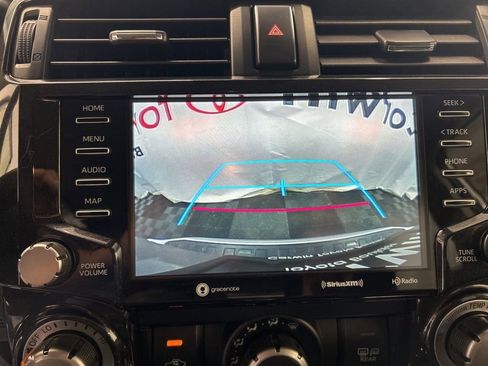 Used 2024 Toyota 4Runner TRD Off-Road image 25