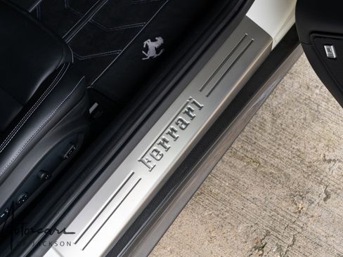 Used 2015 Ferrari F12 Berlinetta image 35