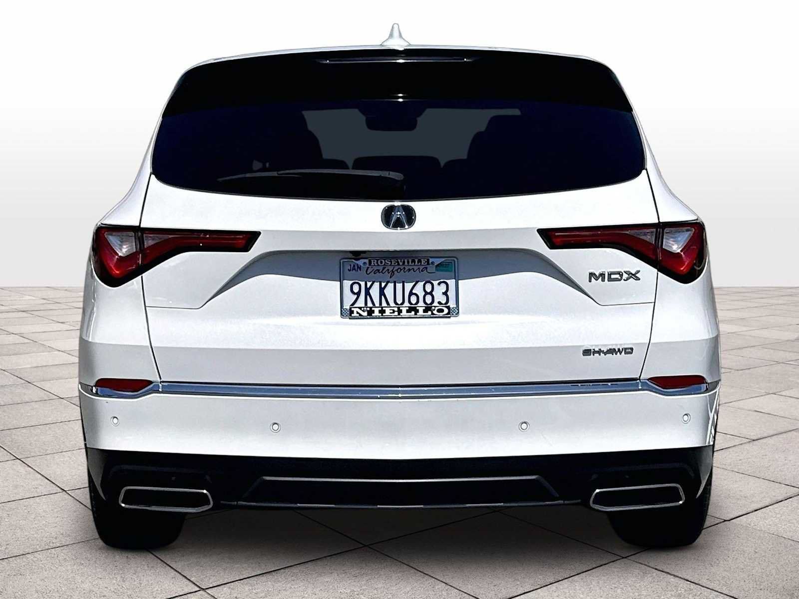 Used 2024 Acura MDX w/ Technology Package AWD/4WD image 7