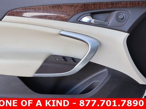 Used 2013 Buick Regal Premium image 10