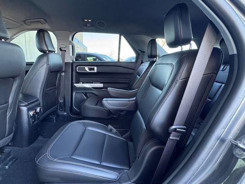 Used 2024 Ford Explorer XLT w/ Equipment Group 202A image 29