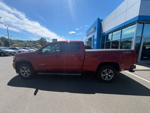 Used 2015 Chevrolet Colorado Z71 AWD/4WD image 4