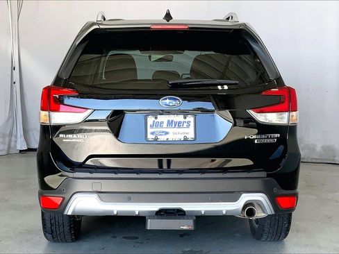 Used 2022 Subaru Forester Touring w/ Popular Package #3 image 3