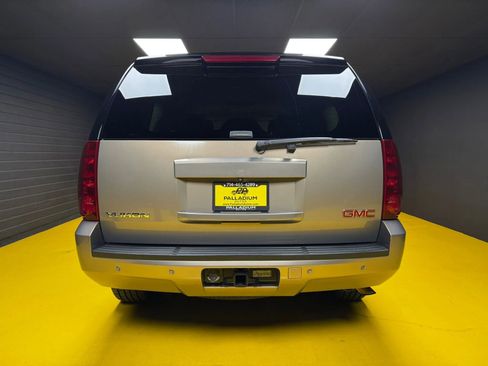 Used 2007 GMC Yukon SLT w/ SLT Preferred Equipment Group image 5