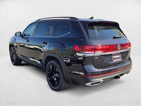 New 2026 Volkswagen Atlas SE image 9
