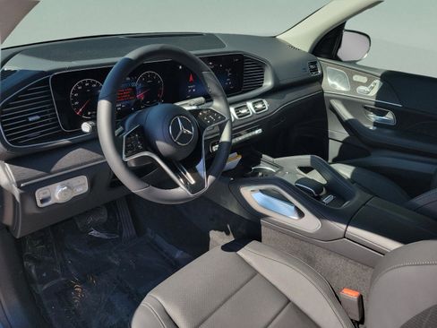 New 2026 Mercedes-Benz GLS 450 4MATIC image 25
