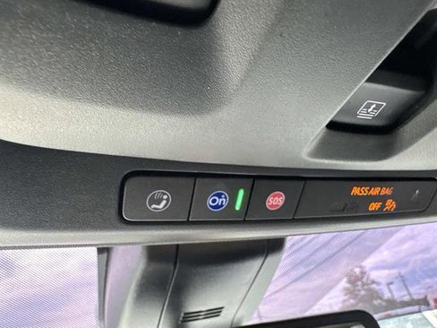 Used 2021 Chevrolet Suburban RST w/ Luxury Package image 27