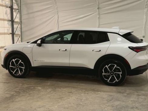 New 2026 Chevrolet Equinox EV LT image 6