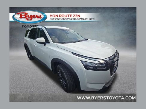 Used 2025 Nissan Pathfinder SV AWD/4WD image 1