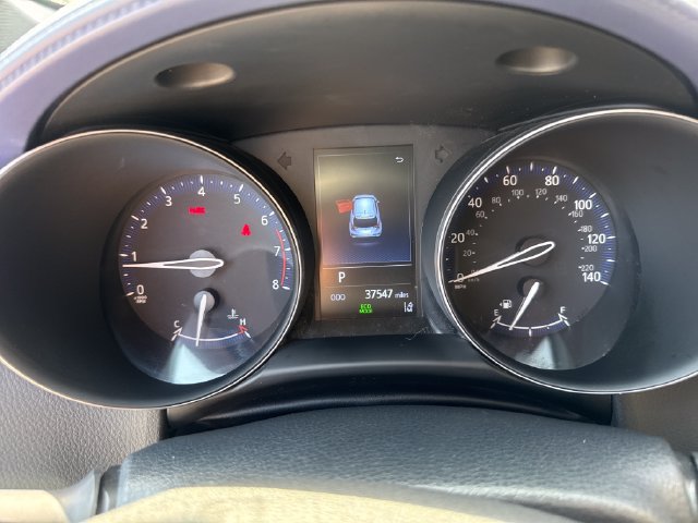 Used 2021 Toyota C-HR XLE FWD image 12