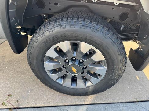 New 2026 Chevrolet Silverado 2500 LT w/ All Star Edition AWD/4WD image 5