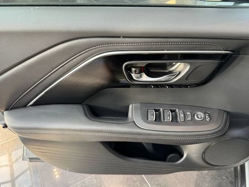 Certified 2025 Acura ADX AWD image 29