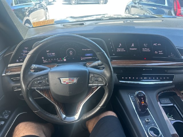 Used 2021 Cadillac Escalade Premium Luxury RWD image 13
