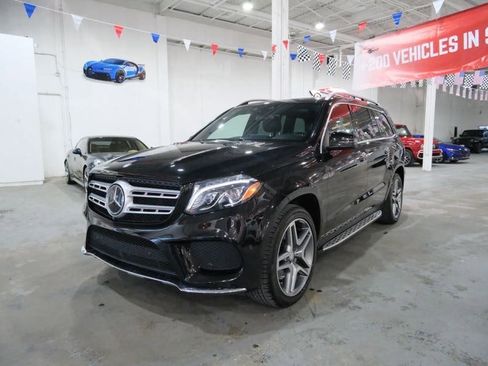 Used 2017 Mercedes-Benz GLS 550 4MATIC image 4
